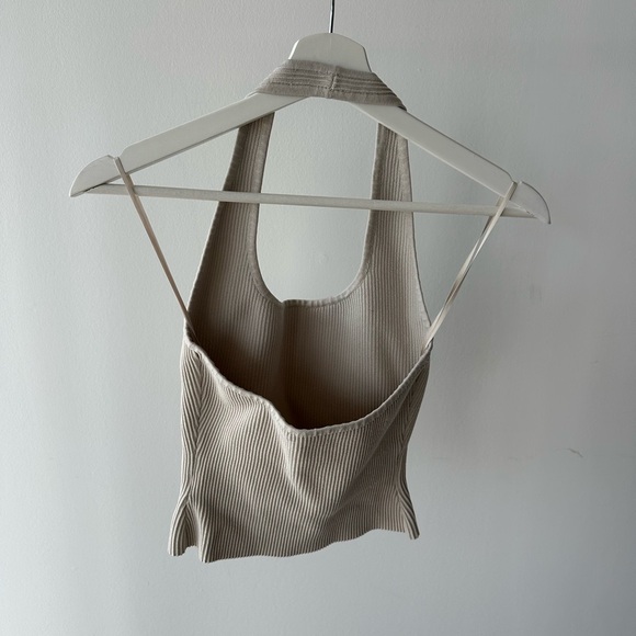Aritzia Babaton Sculpt Backless Halter Top - Picture 3 of 3